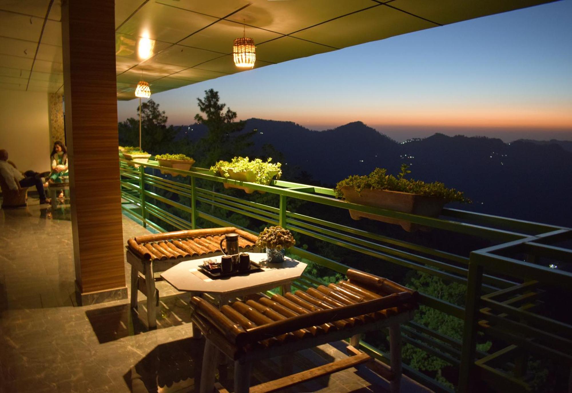 Valley View Resort Mashobra - Best Holiday Home For Vacations Shimla Bagian luar foto
